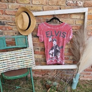 Elvis Graphic Red Women's Short Sleeve Tee